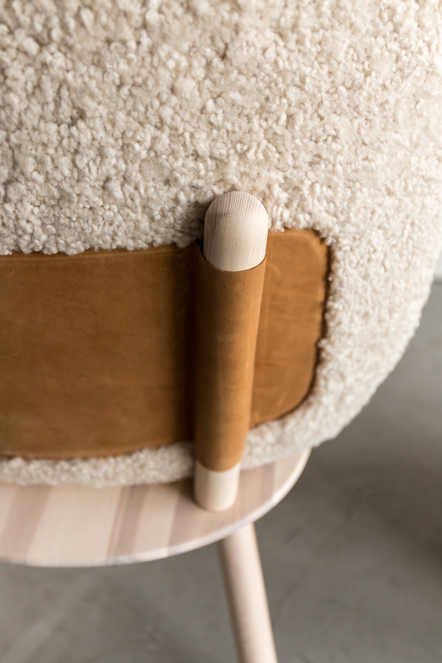 Naïve Low Chair Genuine Sheepskin