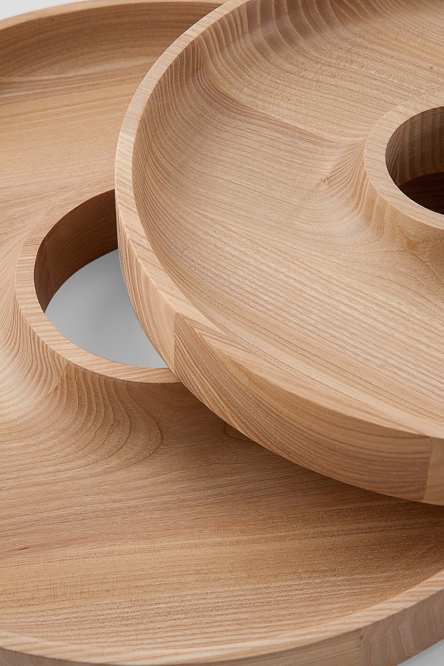 Serving Stand Babel in Ash