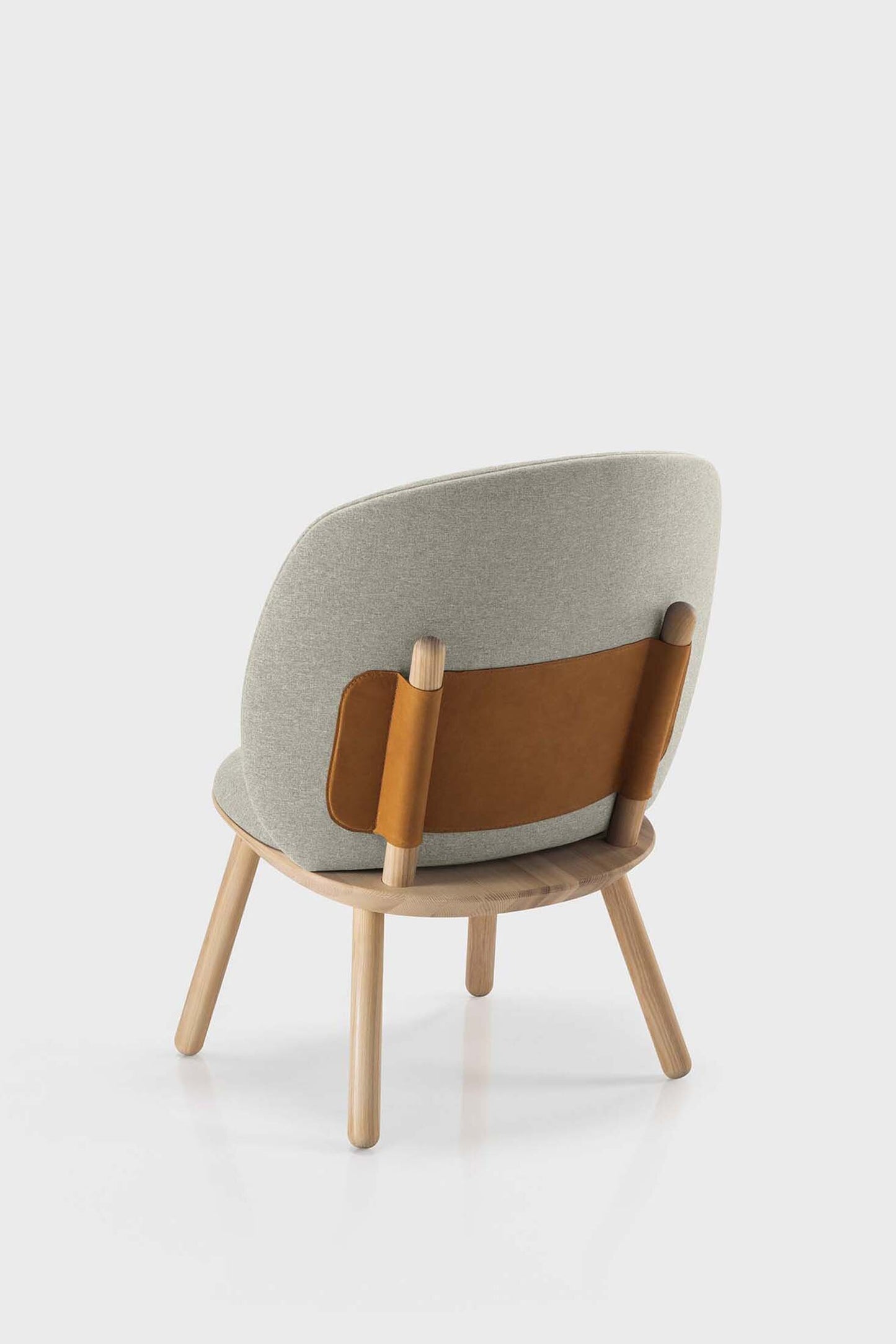 Low Chair Naïve in Ash