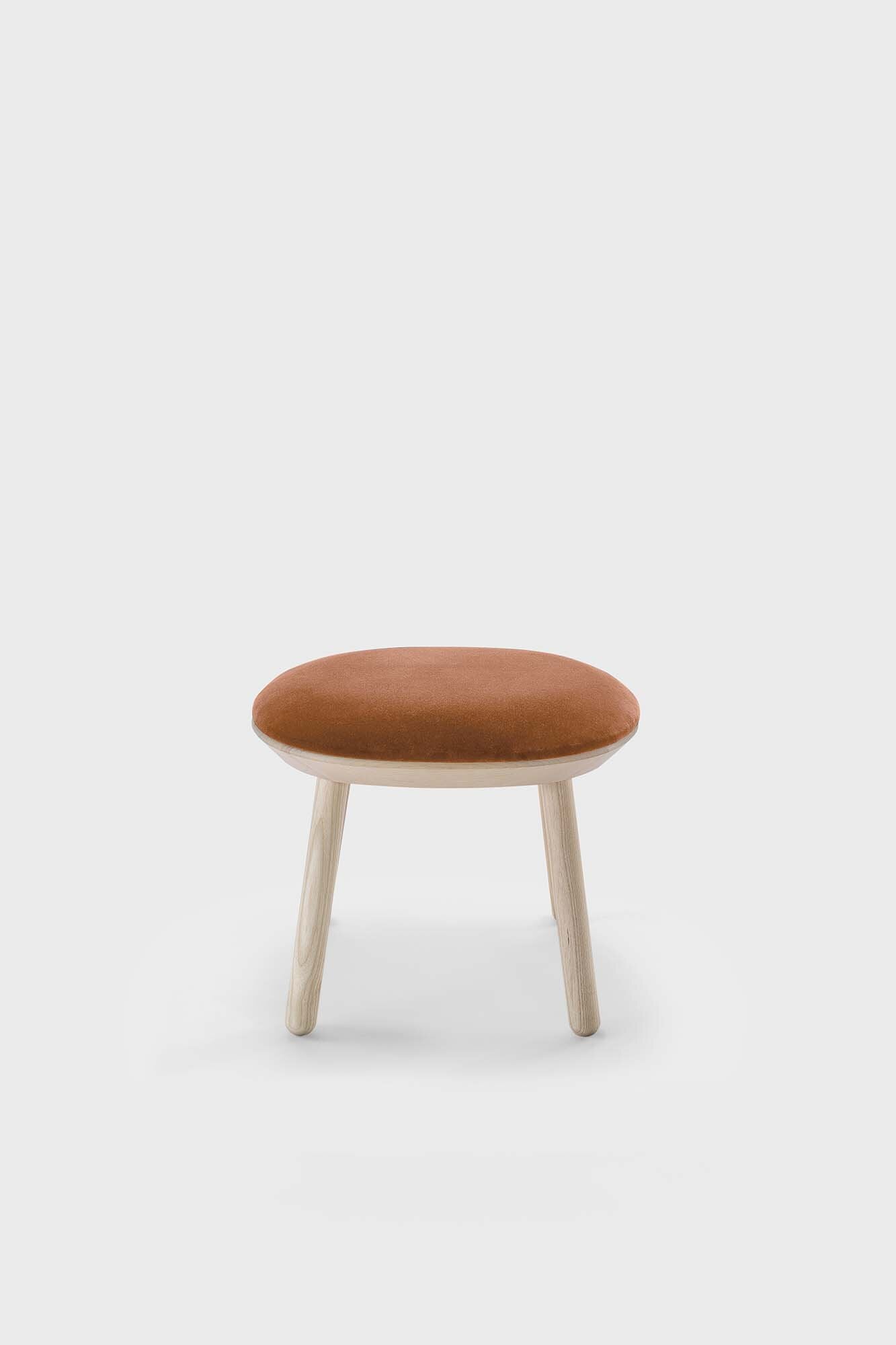 Naïve Ottoman in Ash
