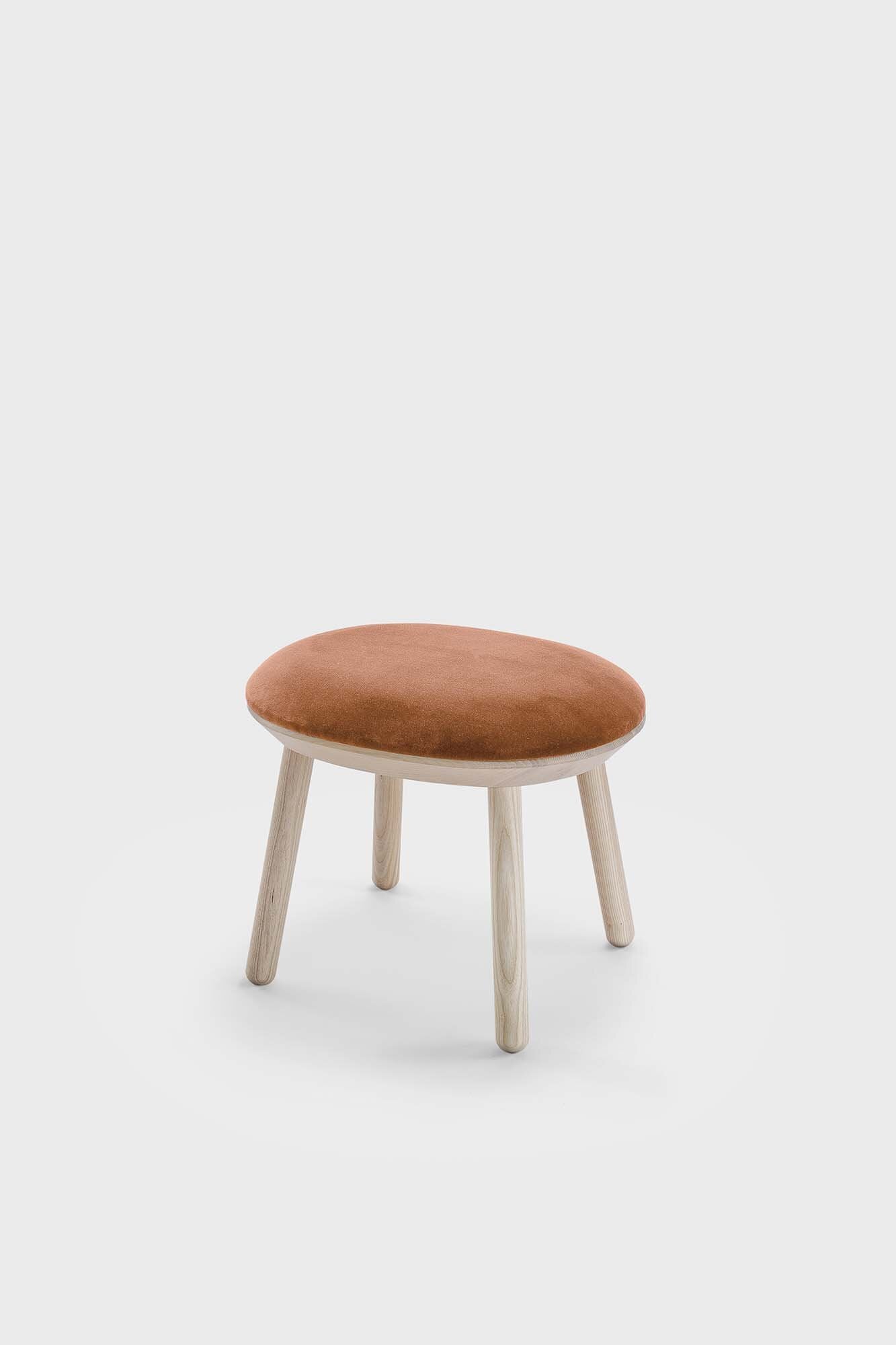 Naïve Ottoman in Ash