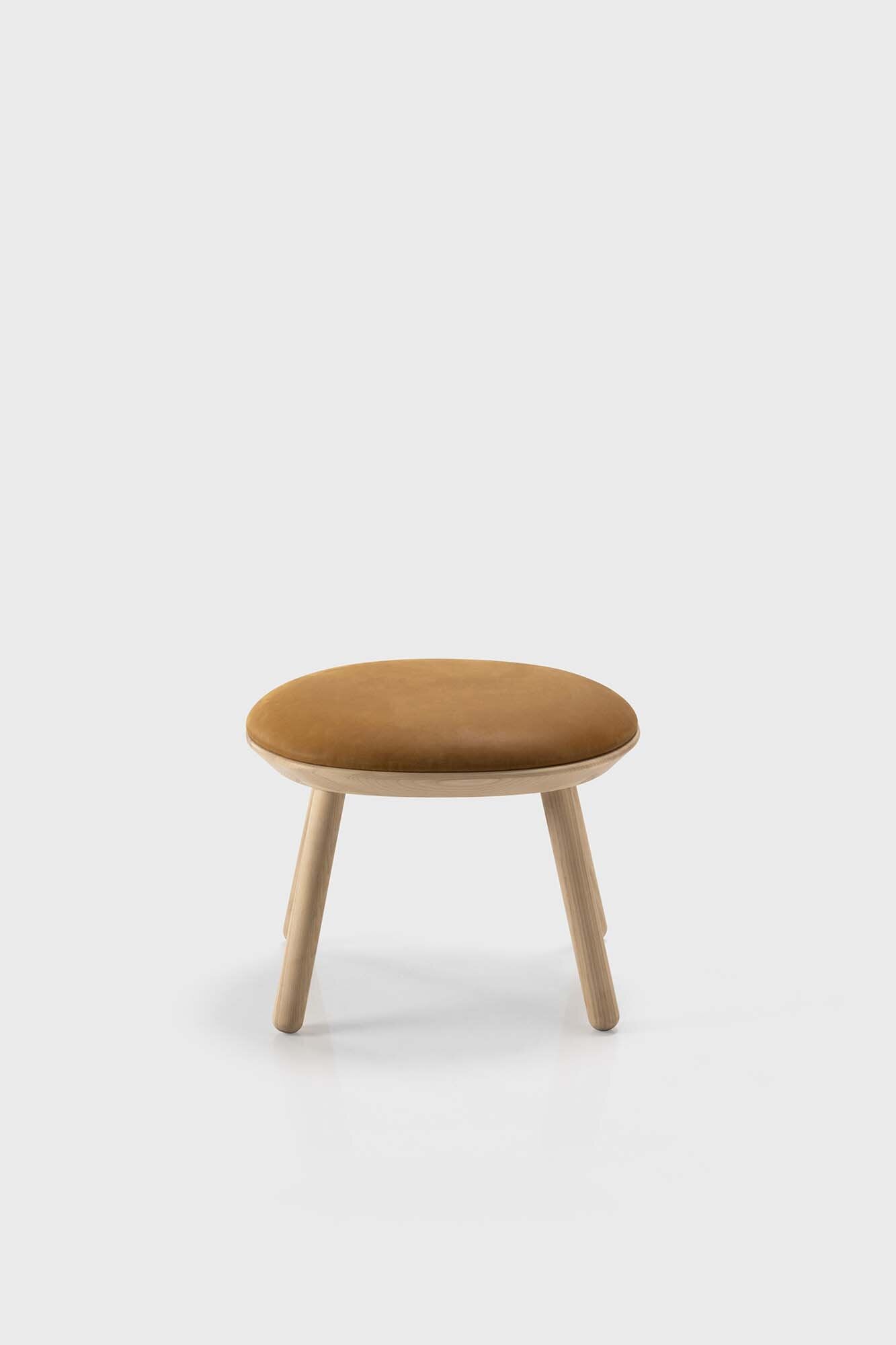 Naïve Ottoman in Ash