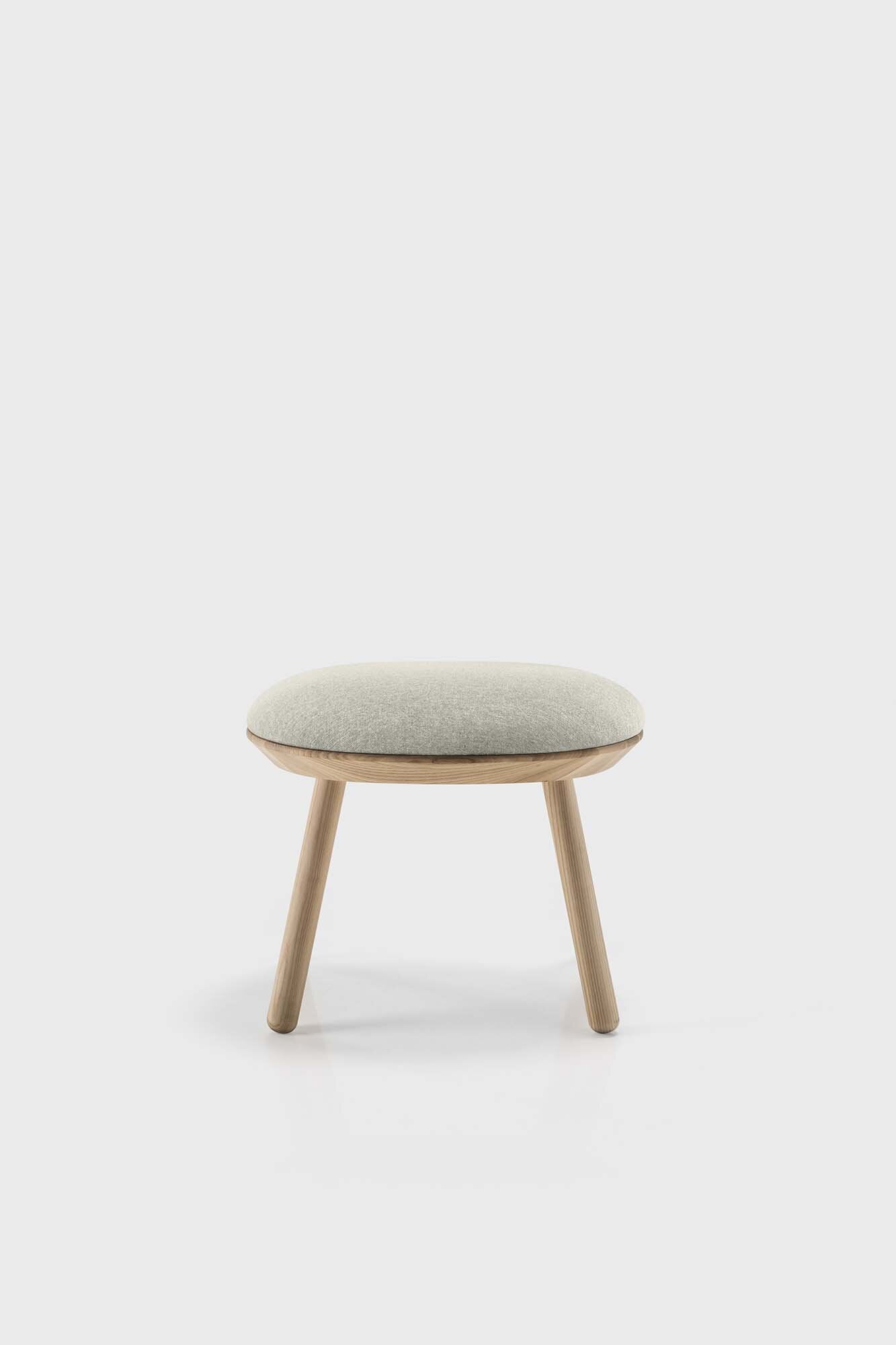 Naïve Ottoman in Ash