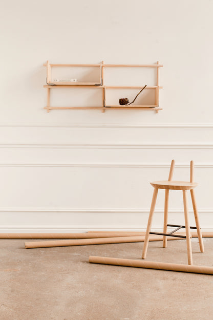 Naïve Semi Bar Stool in Ash